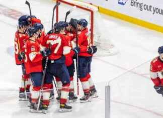 Panthers Defeat Bruins 6-4 in Title Defense Opener: Bennett Scores Twice news-09102024-063207