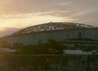 Milton Causes Damage to Rays’ Stadium Roof, Scatters Debris on Field – WSVN 7News | Miami Sports News news-10102024-175536