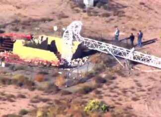 Hot-air Balloon Collides with Radio Tower at Albuquerque Festival: WSVN 7News news-12102024-000430