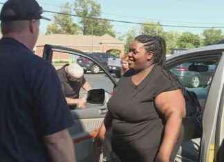 Single Mother of Three Receives Free Minivan: Heartwarming Story of Generosity news-12102024-123510