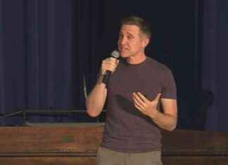 Lucas Kunce & Andy Cohen Rally for Abortion Rights in St. Louis news-19102024-212545