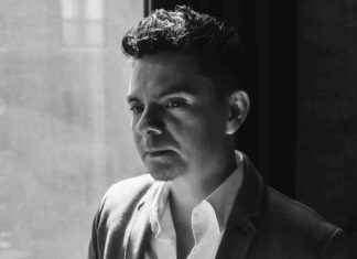 Transforming Tradition: Alex E. Chávez’s Debut Solo Album – Chicago Reader news-25102024-003450