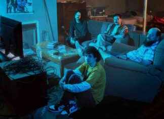 Foxing Returns to Greatness with Powerful New Music – Chicago Reader news-26102024-072656