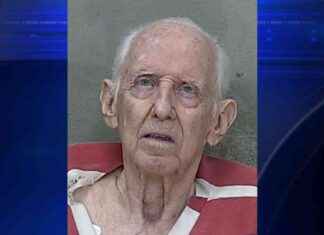 Florida Man Attempts to Kill Wife of 60 Years Twice: Shocking Details Revealed news-30102024-195531