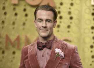 James Van Der Beek Reveals Cancer Diagnosis news-04112024-032734