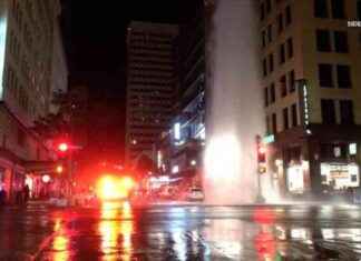 Spectacular Water Geyser Display in Gaslamp Quarter news-08112024-181951