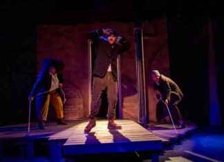 Exploring Chicago’s Death’s Door Distillery: A Bright Beam of Light news-17112024-030402