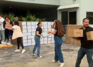 United Way Miami and Amazon Donate 1,000+ Thanksgiving Meal Kits for Miami-Dade Families and Veterans news-19112024-040002