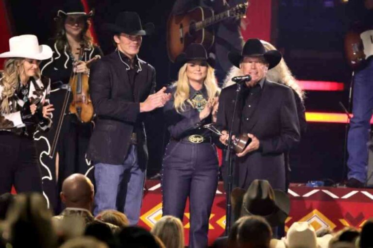 CMA Awards 2024 Exclusive Photo Highlights and Moments News