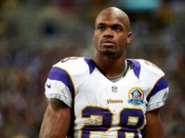 adrian-peterson-ex-nfl-star-faces-arrest-warrants-report