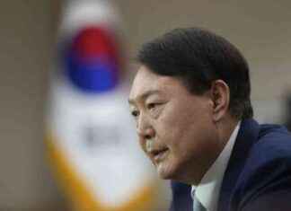 Arrest Warrant Issued for Impeached South Korean President amid Political Crisis arrest-warrant-ssued-for-mpeached-south-korean-president-amid-political-crisis