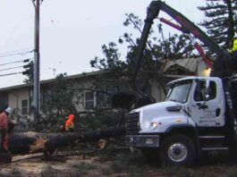 california-tornado-njures-5-and-flips-vehicles-city-north-of-santa-cruz-mpact