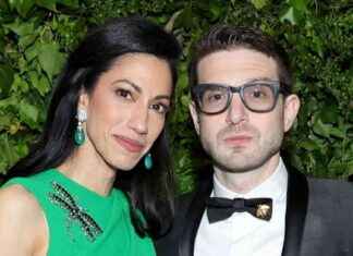 Celebrity Engagement Party: Alex Soros and Huma Abedin Celebrate at Anna Wintour’s Home celebrity-engagement-party-alex-soros-and-huma-abedin-celebrate-at-anna-wintours-home