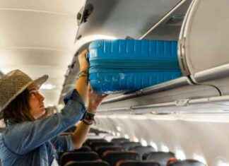 Debate over Flight Passenger’s Social Media Post on ‘Overhead Bin Ownership’ debate-over-flight-passengers-social-media-post-on-overhead-bin-ownership