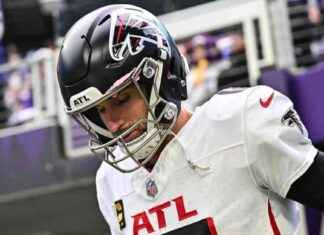 Falcons to Release Kirk Cousins After One Season Due to Poor Performance: Report falcons-to-release-kirk-cousins-after-one-season-due-to-poor-performance-report