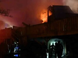 fire-destroys-condo-complex-in-long-sland