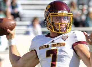 Former Central Michigan Quarterback Tommy Lazzaro, 27, Dies in Hunting Accident former-central-michigan-quarterback-tommy-lazzaro-27-dies-in-hunting-accident
