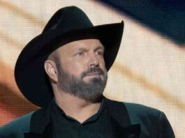 garth-brooks-sexual-assault-lawsuit-judge-pauses-dismissal-attempt