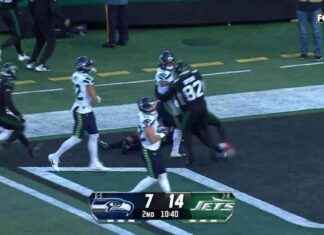 Kene Nwangwu Scores 99-Yard Kickoff Return TD for Jets Against Seahawks news-02122024-023727
