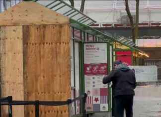 NYC Holiday Market Reopens After Cooking Oil Fire Damages Booths & Skating Rink nyc-holiday-market-reopens-after-cooking-oil-fire-damages-booths-skating-rink