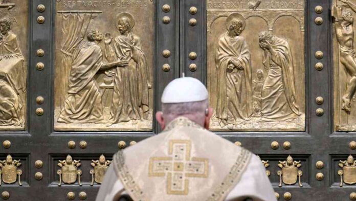 pope-urges-global-unity-and-peace-in-christmas-message