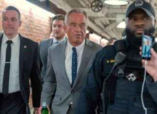 Public Opinion on Robert F. Kennedy Jr.’s Health Views in America public-opinion-on-robert-f-kennedy-jrs-health-views-in-america