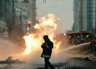 Russian Missile Strike Hits Kyiv, Causing Fatalities and Injuries russian-missile-strike-hits-kyiv-causing-fatalities-and-njuries