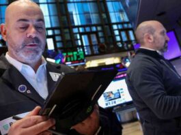 stock-market-update-dow-jones-closes-up-500-points-despite-third-consecutive-weekly-loss