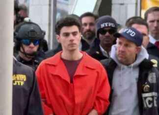 Suspect Extradited from Pennsylvania to New York in CEO Killing suspect-extradited-from-pennsylvania-to-new-york-in-ceo-killing