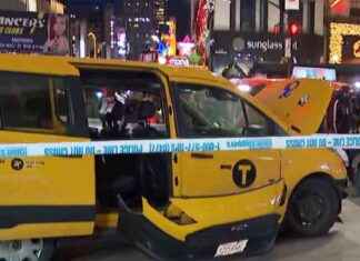 Taxi Driver’s Medical Episode Causes Incident at Herald Square: 6 Injured taxi-drivers-medical-episode-causes-ncident-at-herald-square-6-njured