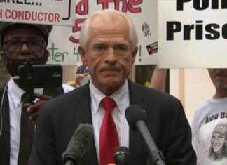 Trump Appoints Peter Navarro as White House Adviser: Administration Building Continues trump-appoints-peter-navarro-as-white-house-adviser-administration-building-continues