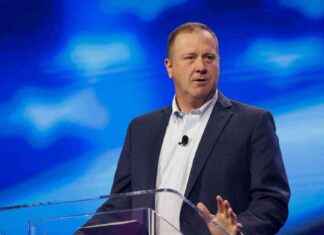 Tulsi Gabbard Aligns with GOP Senator Eric Schmitt’s Reform Agenda tulsi-gabbard-aligns-with-gop-senator-eric-schmitts-reform-agenda