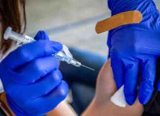 U.S. Life Expectancy Reaches Highest Level Since Pandemic us-life-expectancy-reaches-highest-level-since-pandemic