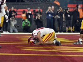 usc-dominates-texas-am-in-las-vegas-bowl-comeback