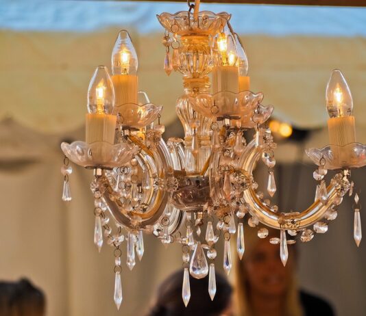 A Timeless Art : The Elegance of Murano Glass Chandeliers