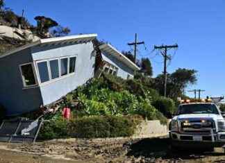 California Home Worth $2M Spared from Wildfires Destroyed by Landslide california-home-worth-2m-spared-from-wildfires-destroyed-by-landslide