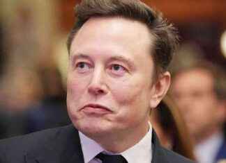 Elon Musk Considering Purchase of European Soccer Team, Confirms Father elon-musk-considering-purchase-of-european-soccer-team-confirms-father