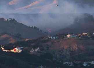 Error Sends Evacuation Alert to 10M L.A.-Area Residents error-sends-evacuation-alert-to-10m-la-area-residents