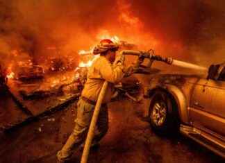 Fire in Pacific Palisades Ignites Due to Reservoir Outage fire-in-pacific-palisades-gnites-due-to-reservoir-outage