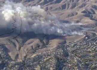 Kenneth Fire Poses Threat to Calabasas Homes kenneth-fire-poses-threat-to-calabasas-homes