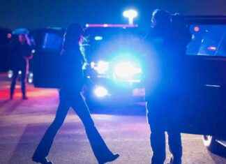 Kristi Noem Leads ICE Raids in NYC kristi-noem-leads-ce-raids-in-nyc