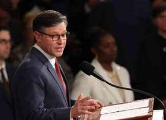 Mike Johnson Faces New Challenges as He Holds On: Politics Analysis mike-johnson-faces-new-challenges-as-he-holds-on-politics-analysis