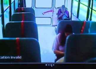 Negligent NJ Bus Aide Allows 6-Year-Old Girl to be Choked by Harness, Prosecutors Allege negligent-nj-bus-aide-allows-6-year-old-girl-to-be-choked-by-harness-prosecutors-allege