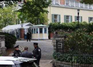 Intruder Discovered in NYC Mayor’s Official Residence Bathroom ntruder-discovered-in-nyc-mayors-official-residence-bathroom