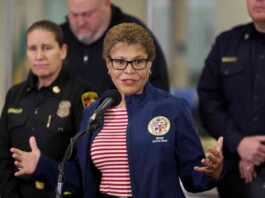 the-political-future-of-la-mayor-karen-bass-amid-city-crisis-analysis-and-predictions