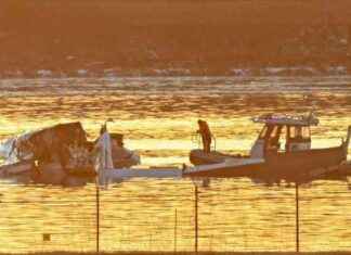 Tragic Plane Crash Claims Figure Skaters and Coaches: A Heartbreaking Loss tragic-plane-crash-claims-figure-skaters-and-coaches-a-heartbreaking-loss