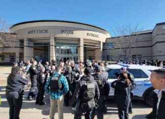 Tragic Shooting at Nashville High School: 1 Student Killed, Another Wounded tragic-shooting-at-nashville-high-school-1-student-killed-another-wounded