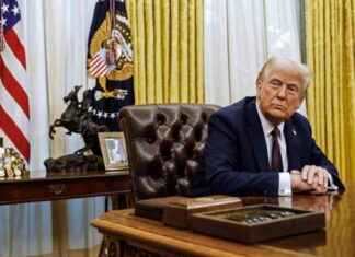 Trump Administration’s DOJ Firings Aim to Prevent Future Investigations, Ex-Officials Warn trump-administrations-doj-firings-aim-to-prevent-future-nvestigations-ex-officials-warn