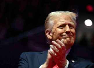 Trump to Sign Over 50 Executive Orders on Monday trump-to-sign-over-50-executive-orders-on-monday