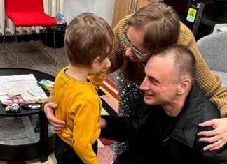 American Journalist Among 3 Prisoners Released in Belarus american-journalist-among-3-prisoners-released-in-belarus